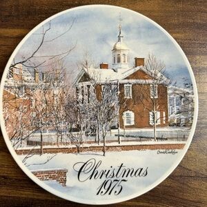 Smuckers 1975 Christmas Collector Plate Series